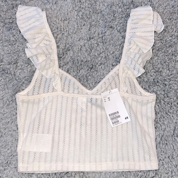 H&M Divided Cropped Tank Top - Picture 2 of 3